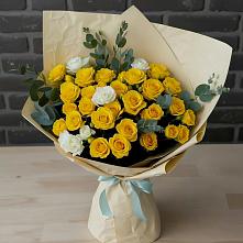 Букет цветов из:  Розы в Любучаны