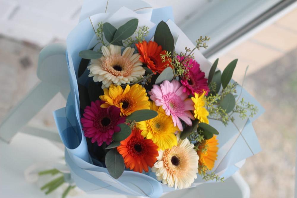 Букет цветов из: Герберы в Любучаны