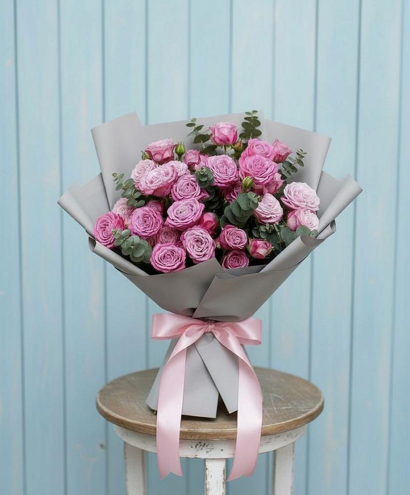 Букет цветов из: Розы в Любучаны