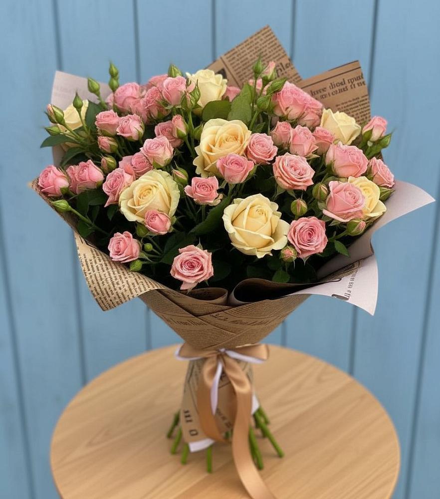 Букет цветов из: Розы в Любучаны