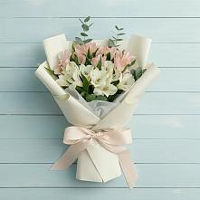 Букет цветов из:  Альстромерии в Любучаны