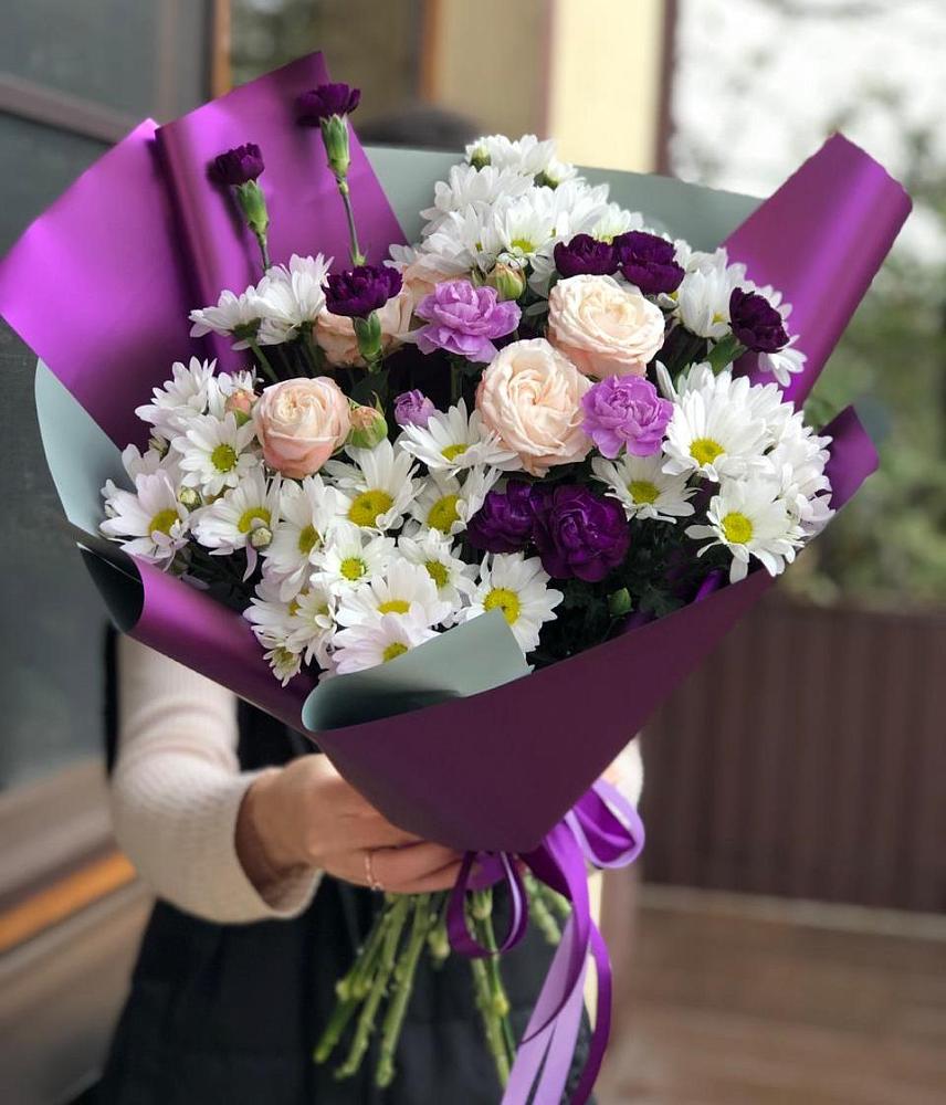 Букет цветов из: Хризантемы, Гвоздики и Розы в Любучаны