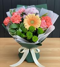Букет цветов из:  Гвоздики, Розы, Герберы и Хризантемы #REPLACE_PRED# Любучаны