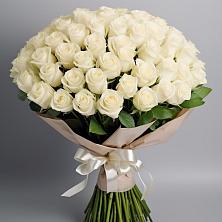 Букет 101 беля роза Белоснежка в Любучаны