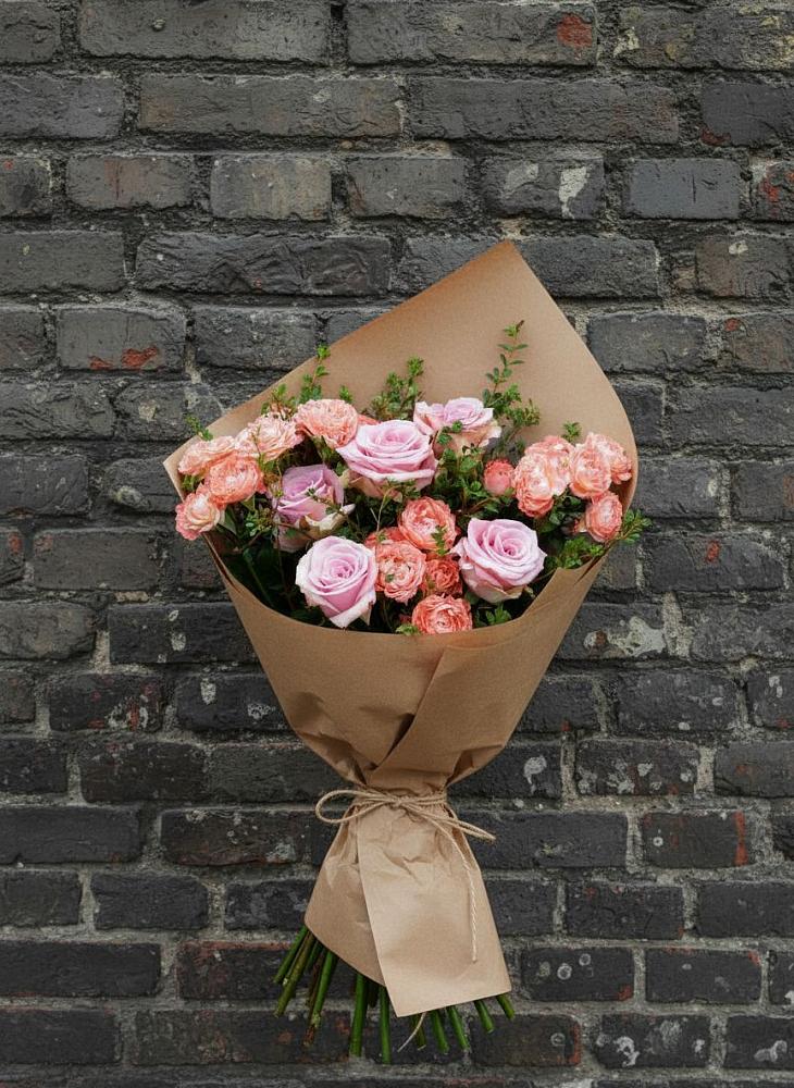 Букет цветов из: Розы в Любучаны