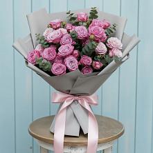 Букет цветов из:  Розы в Любучаны